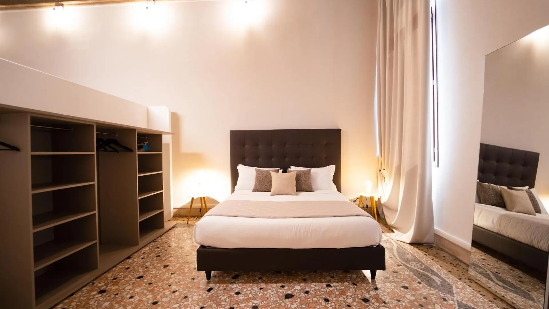 Elegance Calatrava Apartment Venice