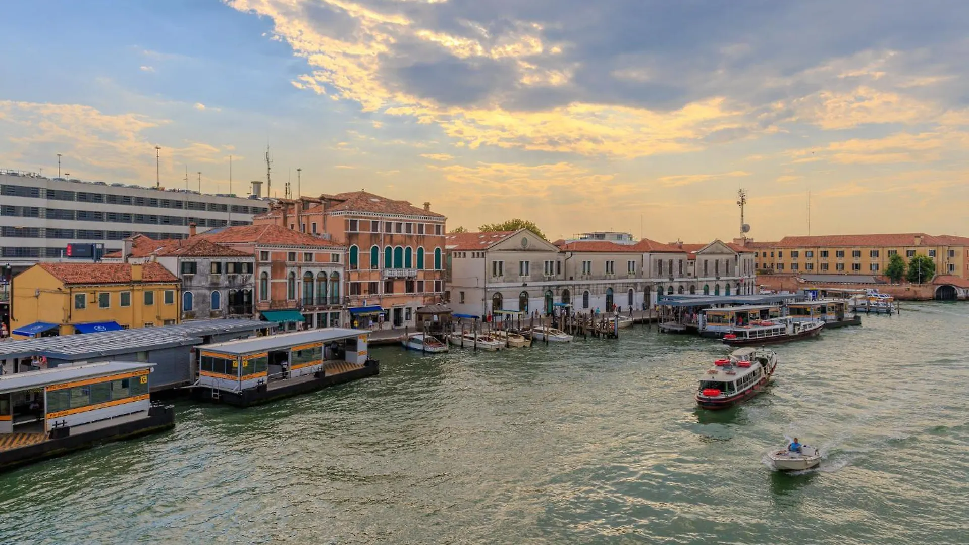 Elegance Calatrava Apartment Venice